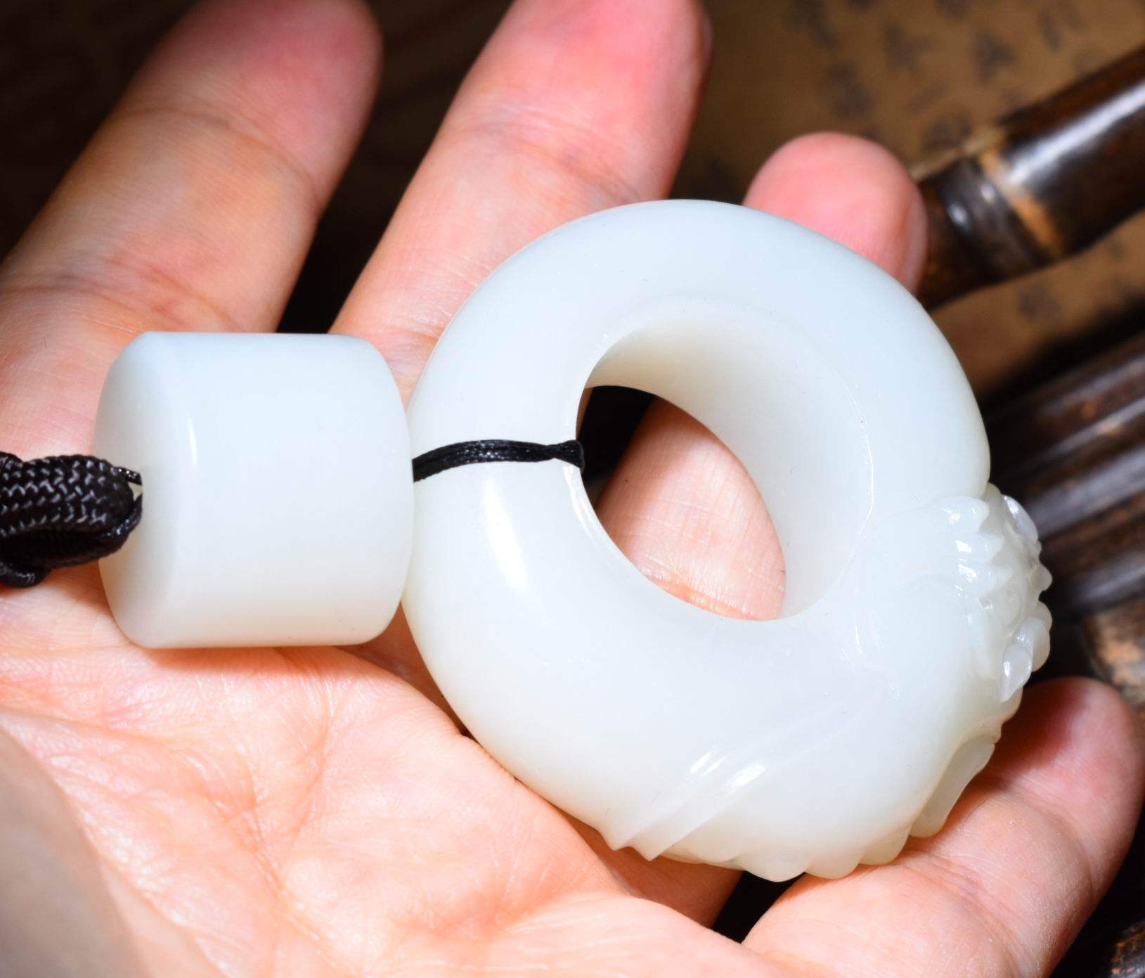 SBH389新疆的猫60.6克特细老坑俄料羊脂白玉“螭龙”扳指和田玉,珠宝/钻石/翡翠,手饰,淘宝优惠券,粉丝福利购,淘宝优惠卷