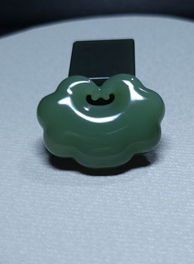 新疆的猫Z090404 9.8克，高冰宝润细密油亮纯净碧玉鸭蛋青如意锁