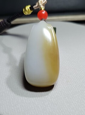 Z040206 新疆的猫21.6克冒油细润美美老油糖且末糖白玉平安无事牌