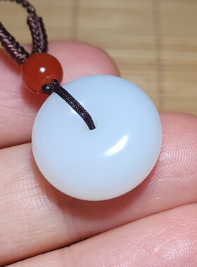 新疆的猫zg102308 7.7克含绳，超饱满特白糯三高羊脂白玉面包扣