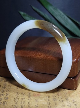 新疆的猫Z121102 44.9克R58肉细高油份早期新疆且末羊脂糖玉手镯