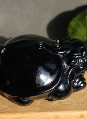 新疆的猫W122305 132.55克，抛光高黑的广西黑青老料龙龟手把件