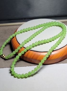 新疆的猫Z123105 37.2克，R6冰润清爽淡雅均匀苹果绿碧玉108禅串