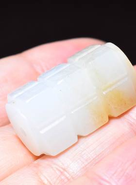 新疆的猫JJ101712  95.9克，浅糖色油性好且末糖白玉琮形勒子