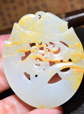 SBH408新疆的猫22.2克洒金皮玉质到顶羊脂白玉籽料苏工镂雕牌