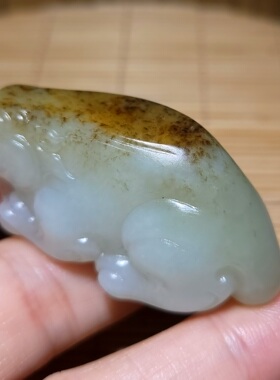 zg031003新疆的猫32.1克极熟画面似豹纹老气秋梨皮白玉籽貔貅挂坠
