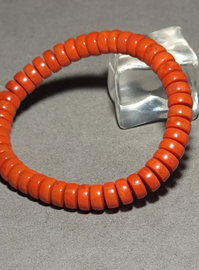 L031301 新疆的猫25.4克，直径9-4mm柿子红满肉南红药片手链