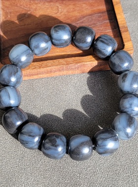 新疆的猫C122001 75克，高脂粉细度很棒的青花籽料老型珠手串