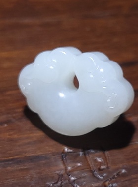 新疆的猫YQ091705 12.8克高油细糯净美俄籽羊脂白玉吉祥如意锁