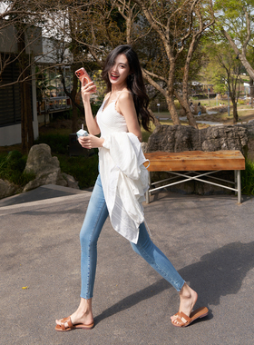 夏季薄款丰臀弹力毛边紧身小脚牛仔裤女高腰浅蓝色修身九分铅笔裤