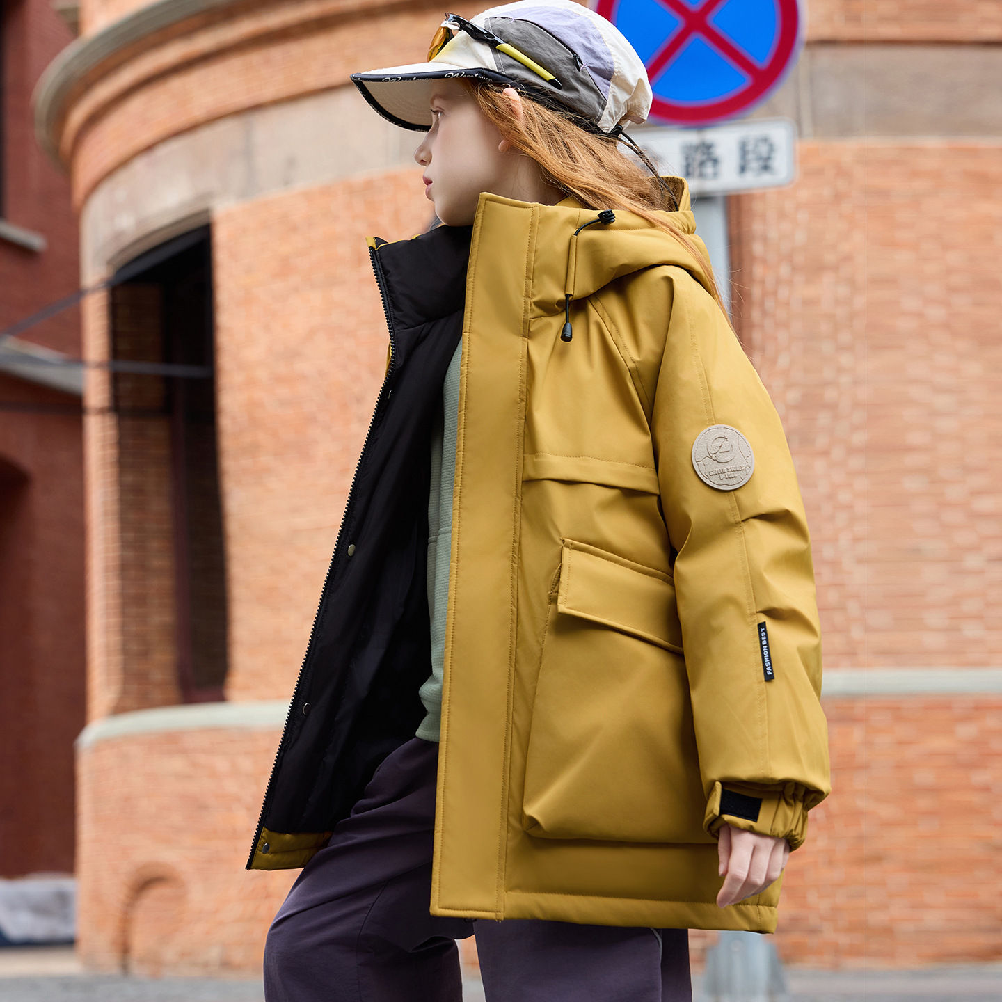 儿童羽绒服2025冬季新款男女童工装中大童加厚连帽冬季韩版外套