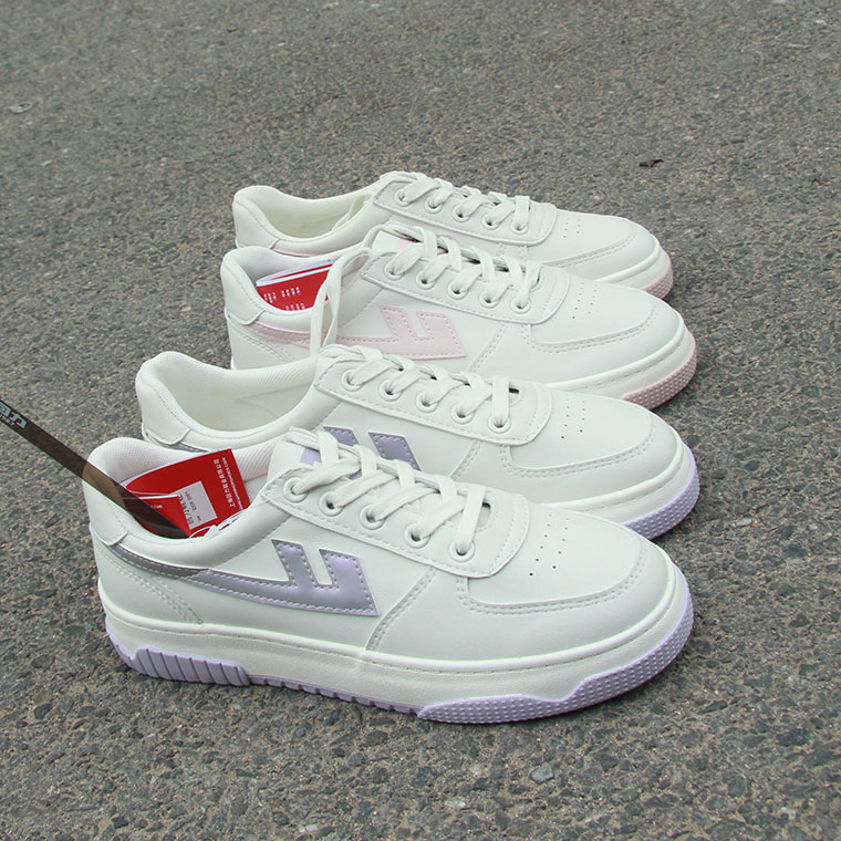 2024回力真超纤皮面软防水透气孔高端大气上档次软面舒适女鞋板鞋