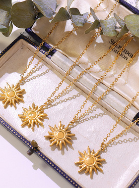 2512太阳花吊坠项链新款小众设计感轻奢复古百搭小仙女气质锁骨链