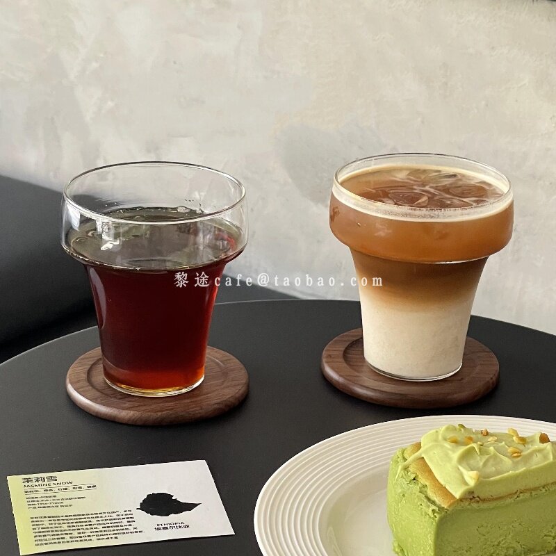 小众ins风咖啡店玻璃水杯子