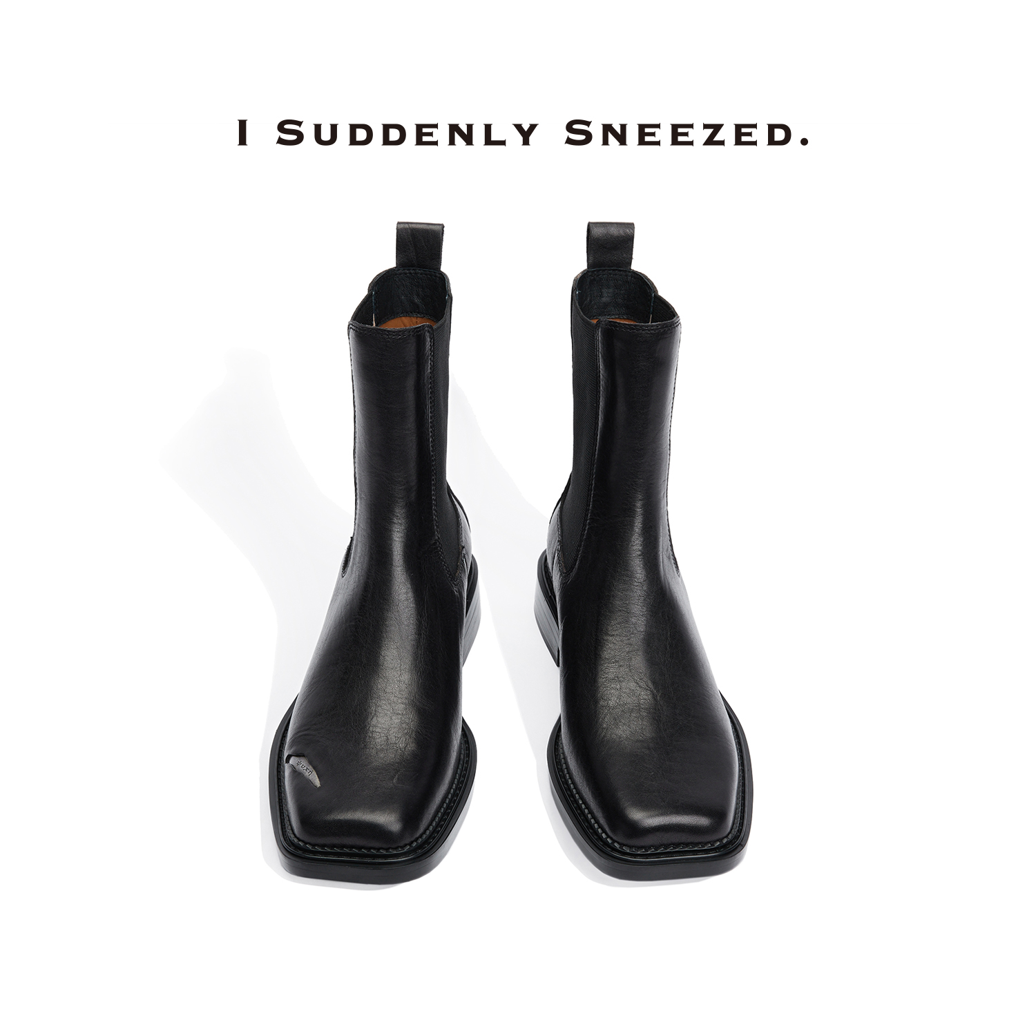 iss蝶翅平底方头切尔西靴短靴