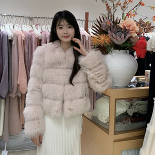 UONE-合川奈古早千金进口saga狐狸毛翻领暗门襟皮草