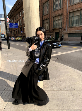 LONSLAN 2023秋冬新款百搭黑色V领纽扣皮衣外穿充棉外套上衣女