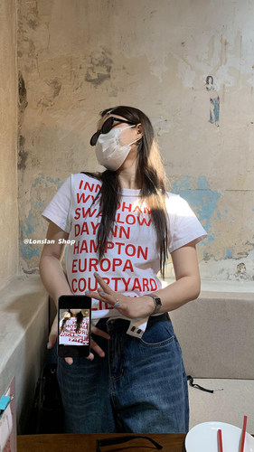 短袖白色印花常规英文女