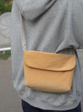 原宿百搭黄色复古可爱灯芯绒包包盖式单肩斜挎小包手机包小众设计