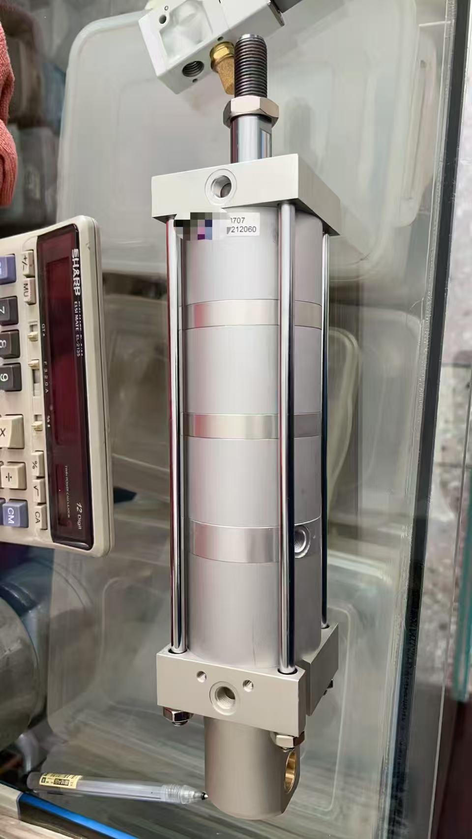 杜克普580锁眼机开刀气缸优质配件