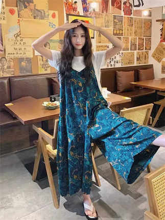 蓝色多巴胺印花背带裤女夏2024新款韩版高腰显瘦垂坠感减龄阔腿裤