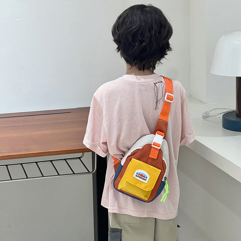 宝宝胸包潮流时尚男孩帅气撞色小挎包幼儿园女孩子休闲简约配饰包,箱包皮具/热销女包/男包,胸包,淘宝优惠券,粉丝福利购,淘宝优惠卷