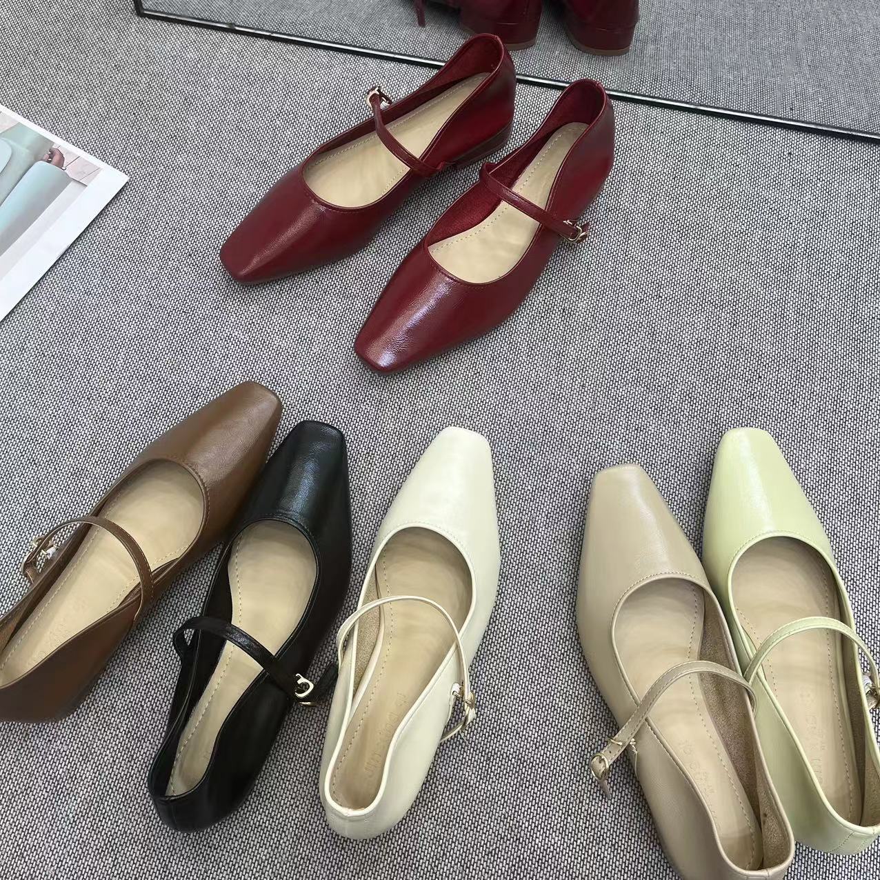 低跟红色晚晚鞋芭蕾舞鞋