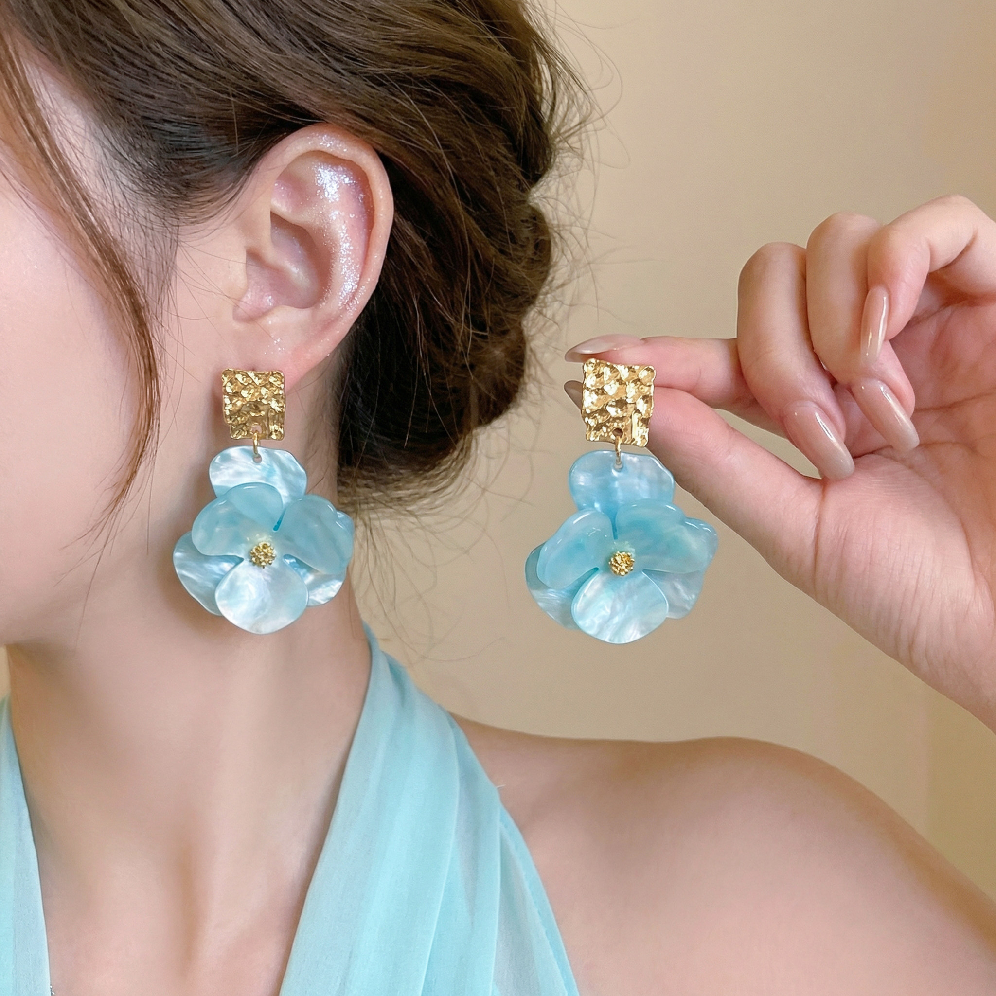 雾雨潮汐~蓝色晕染花朵耳环女高级感小众设计耳钉海边度假风耳饰,饰品/流行首饰/时尚饰品新,耳环,淘宝优惠券,粉丝福利购,淘宝优惠卷