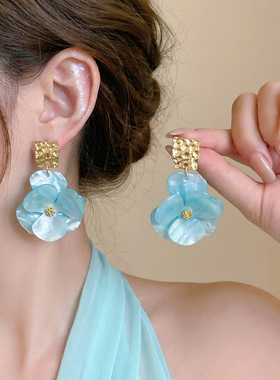 雾雨潮汐~蓝色晕染花朵耳环女高级感小众设计耳钉海边度假风耳饰