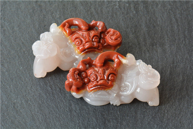 天然新款玉石黄龙玉霸王貔貅吊坠项链男女款鸿运当头俏色带证书