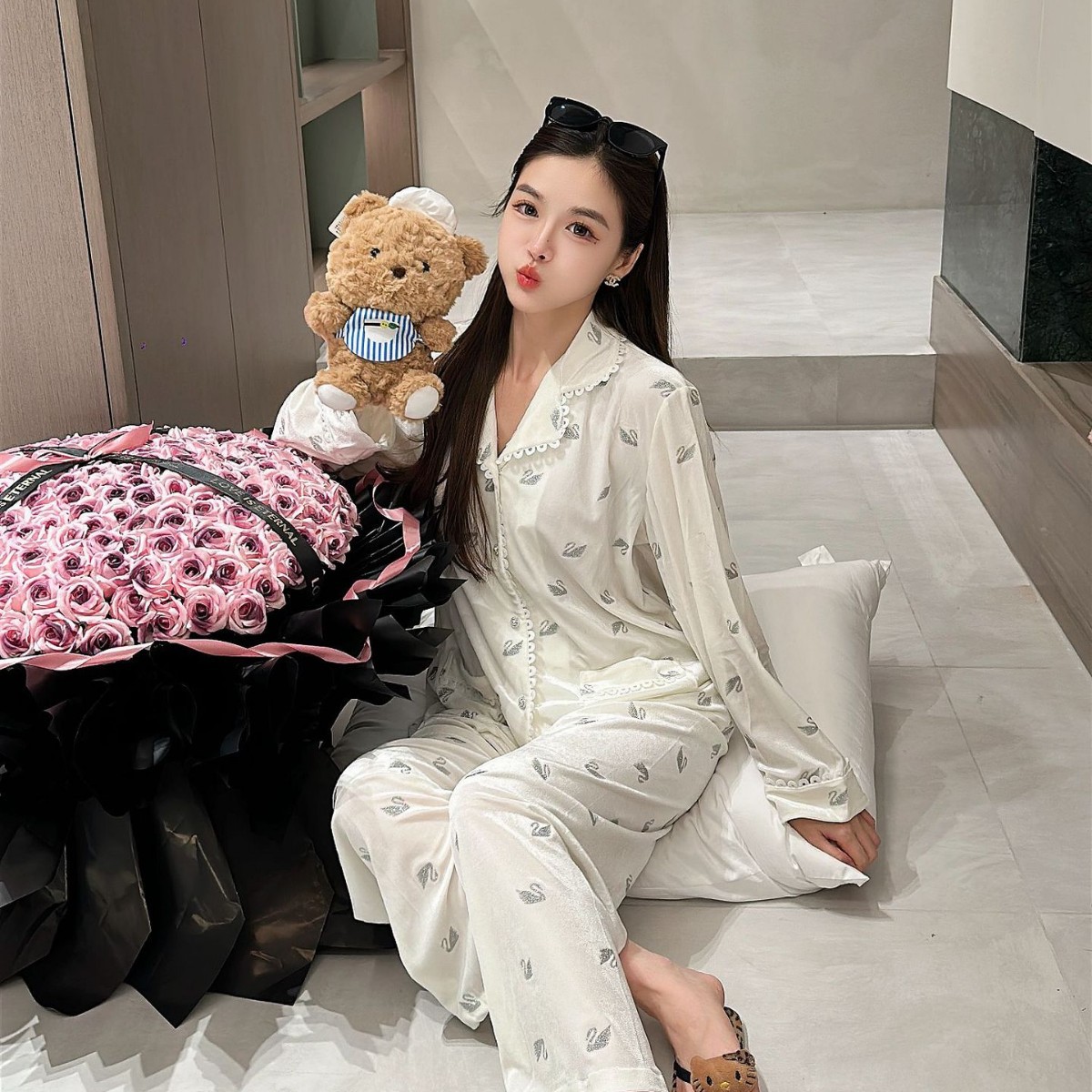 秋冬季金丝绒天鹅睡衣女长袖长裤韩版蕾丝白色甜美减龄家居服