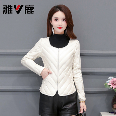 修身短款圆领显瘦羽绒服