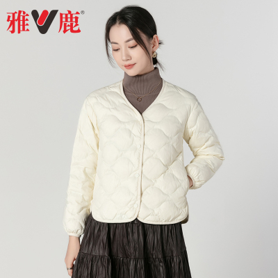 短款圆领白鸭绒羽绒服女