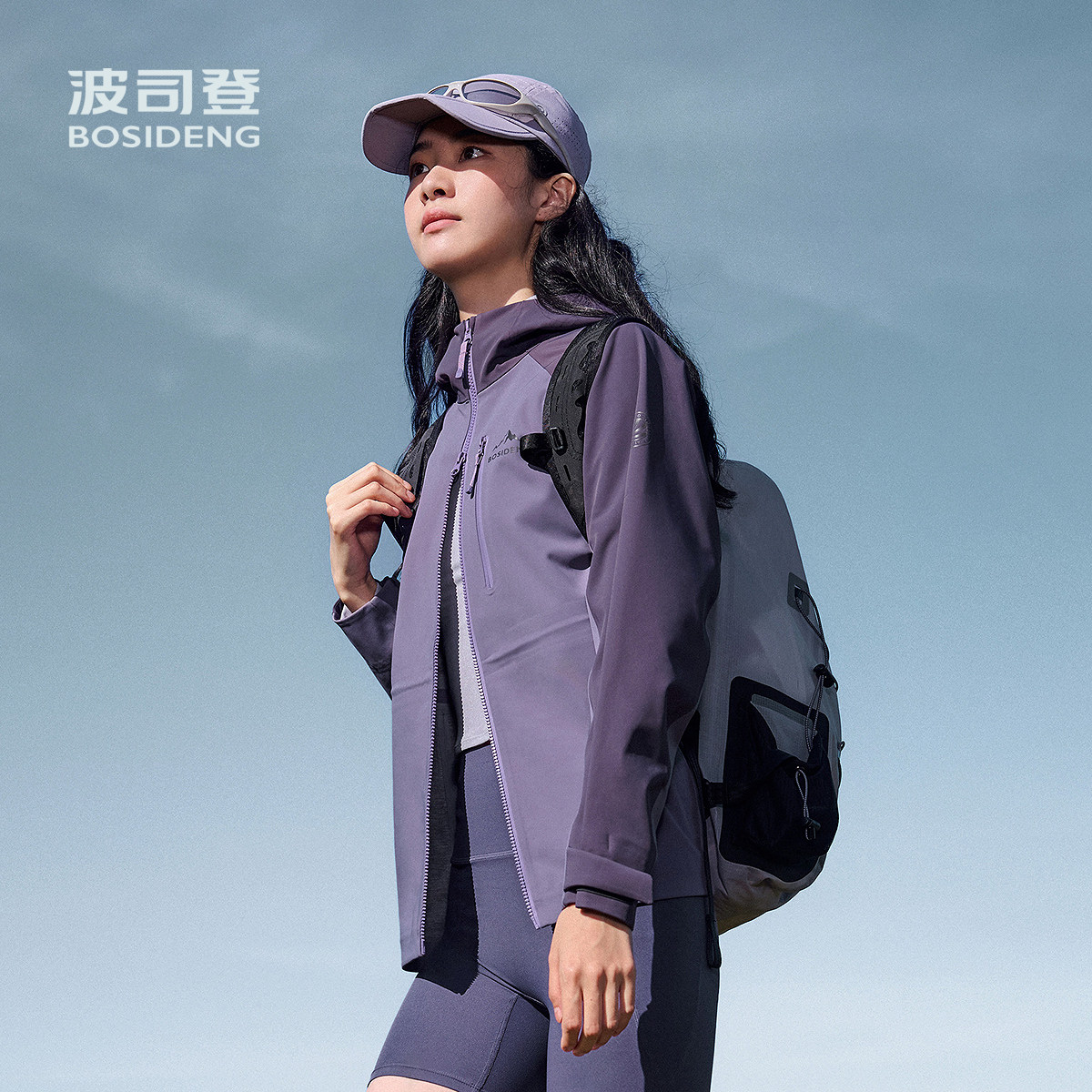 波司登秋季新款女短款功能外套高端简约运动时尚户外防风机能