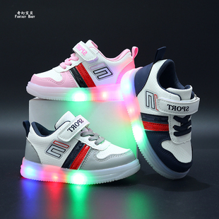童鞋男童2025新款板鞋发光带灯女童秋冬运动鞋1到6岁宝宝鞋子软底