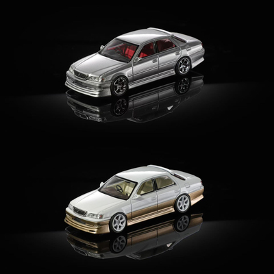 丰田基先达CRESTA 2.5 Prevalent G Mortal 1:64 双拼色合金车模