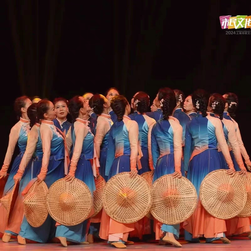 我的祖国舞服斗笠舞家燕归巢古典胶州秧歌风吹稻花香两岸大河秋思