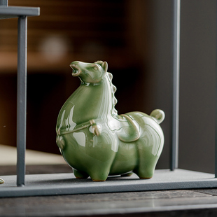 青瓷马年竹绿釉耀州窑仿唐代陶瓷青釉小绿马可爱茶宠摆件中式送礼