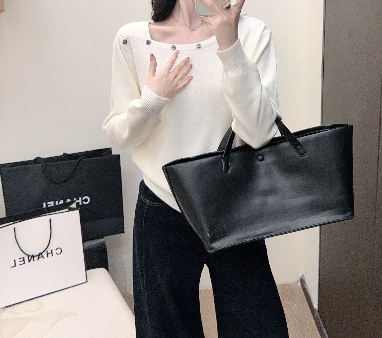 秋季新款韩版显瘦遮肉设计感小众斜领小心机长袖针织打底衫上衣女