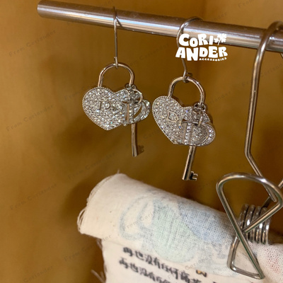 Coriander香菜 甜心密钥 满钻爱心钥匙锁耳坠耳环