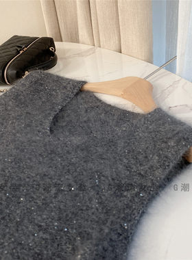 低调精致感亮闪珠片休闲宽松V领绵羊毛拉毛背心马甲灰色女款秋冬