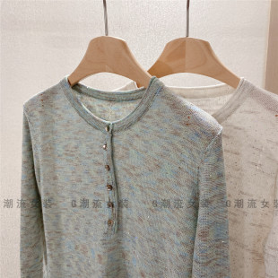 精致花纱带彩色亮片修身 上衣女春 直筒圆领半门襟纽扣棉亚麻针织衫