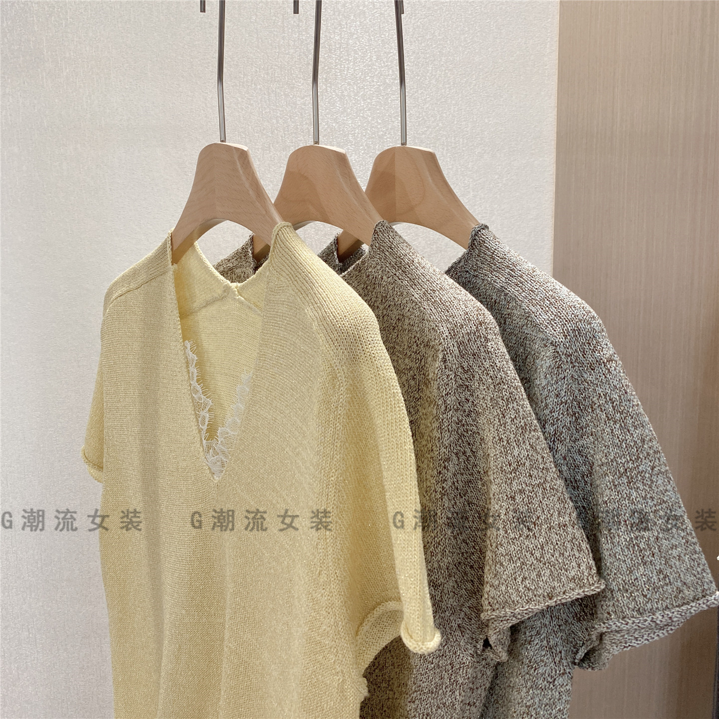 高端金丝花纱蕾丝拼接温柔知性V领莱赛尔亚麻和纸纱针织衫短袖夏图片