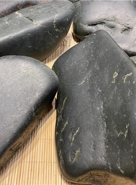 和田玉原石籽料山流水原料河磨玉