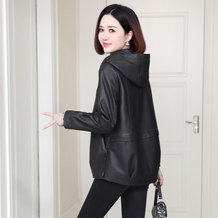 真皮皮衣外套女2025新款爆款春秋海宁绵羊皮黑色大码休闲宽松短款