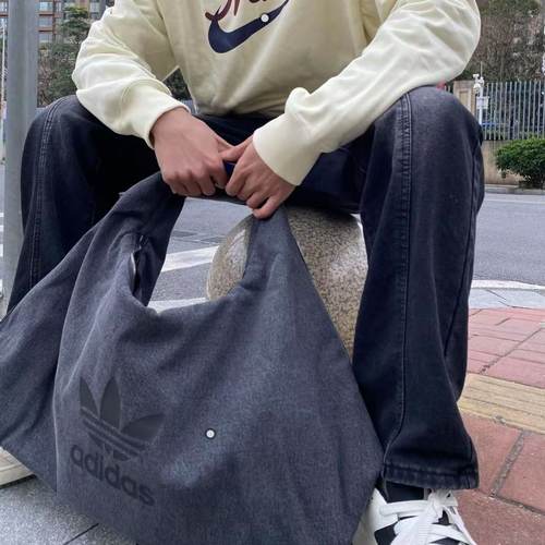 阿迪达斯三叶草经典牛仔单肩包