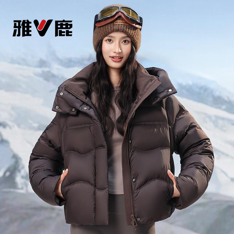 雅鹿羽绒服女短款2025冬季新款爆款泡芙感加厚保暖小个子面包服