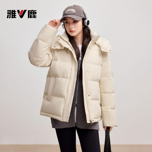 雅鹿羽绒服女短款时尚连帽款