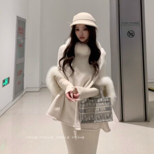 BABYblue【昭和斗篷】毛衣秋冬新款狐狸毛针织毛领宽松上衣外套