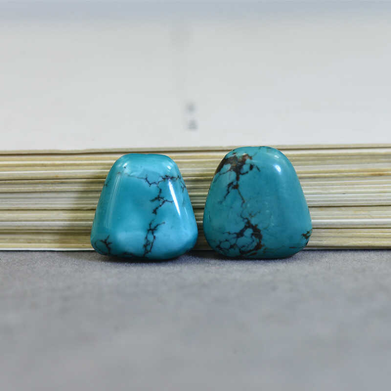 高瓷湖北原矿绿松石无优化项坠